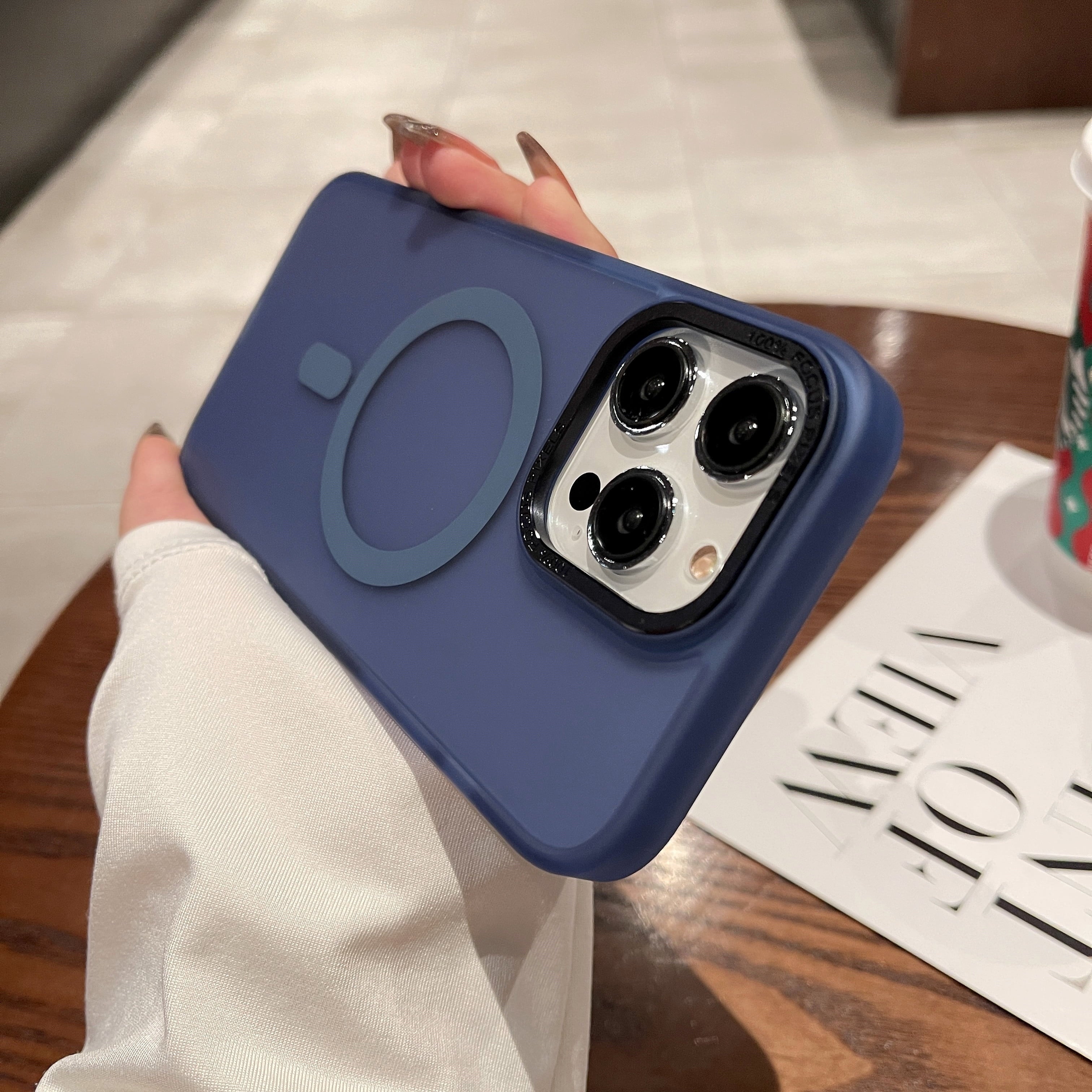 Premium Quality Anti-Shock Puffer iPhone 13/14/15 Protective Covers/Blue.