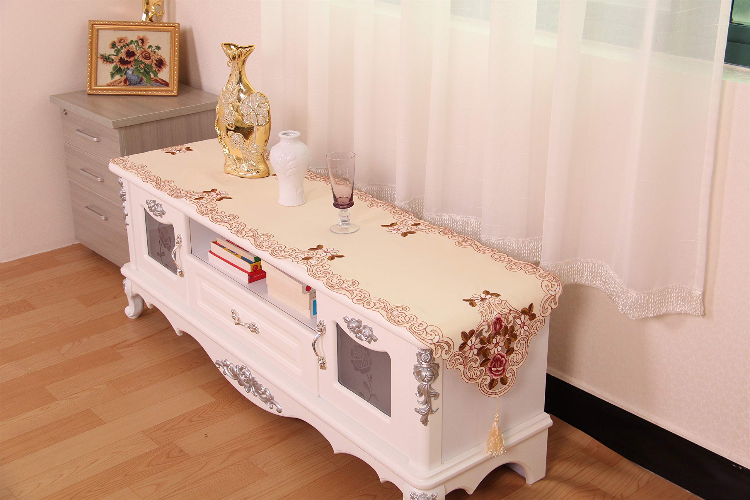 Luxtondecor Embroidered Table Runners